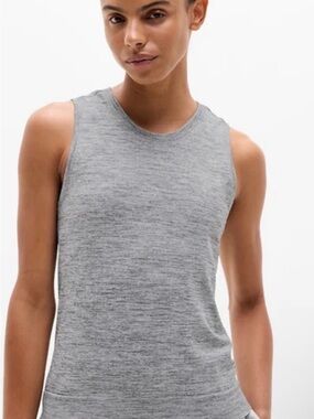 Athleta NWT In Motion Seamless Tank in Heathered Gray-XXS